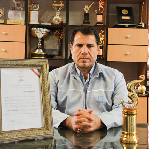 دریافت لوح و تندیس صادرکننده ممتاز ملی سال 1401